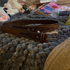 Women’s Ariat leather belt